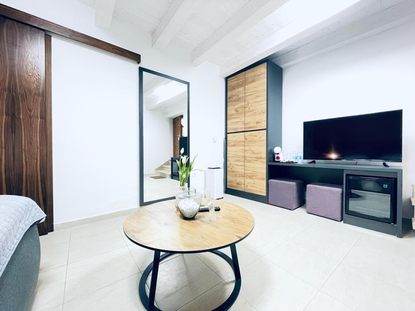Fazana City Rooms With Free Parking Exterior photo