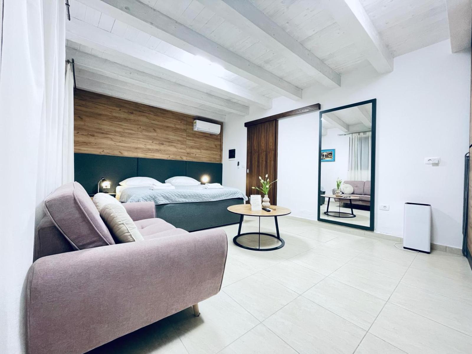 Fazana City Rooms With Free Parking Exterior photo