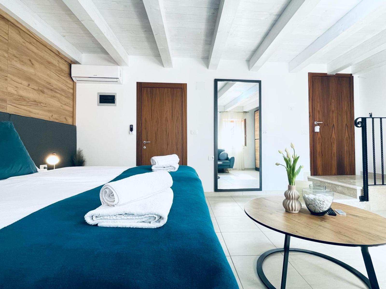 Fazana City Rooms With Free Parking Exterior photo